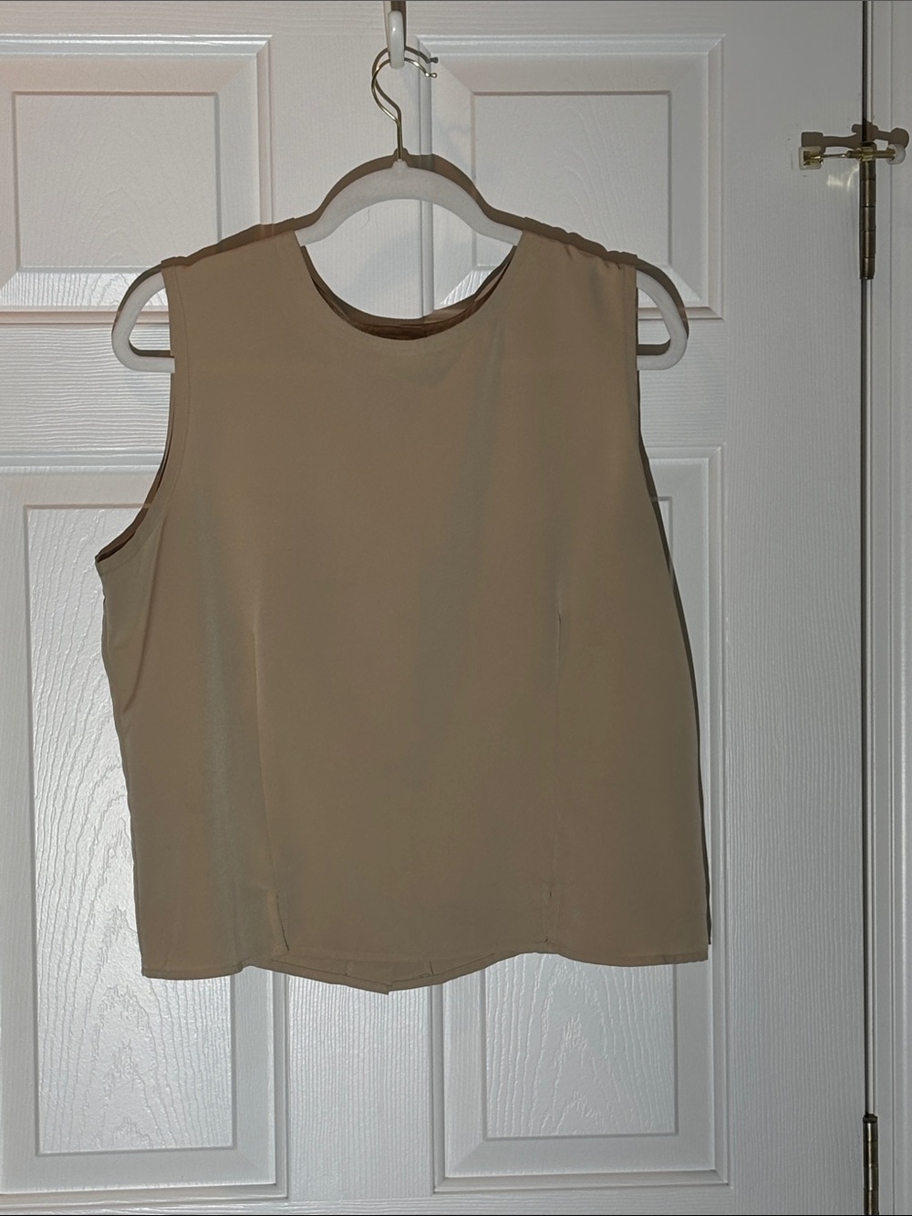 Sleeveless Round-Neck Tank Top in Beige